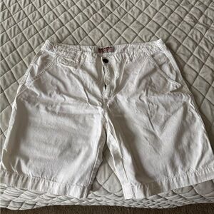 White Men's Arizona brand shorts